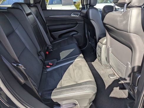 Used 2021 Jeep Grand Cherokee Laredo X image 13