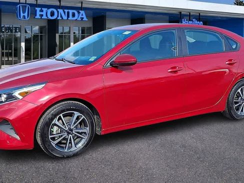 Used 2023 Kia Forte LXS image 4