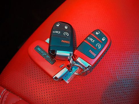 Used 2019 Dodge Challenger SRT Hellcat Redeye image 26