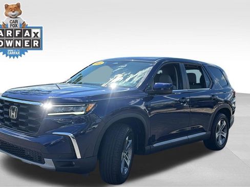 Used 2025 Honda Pilot EX-L image 3