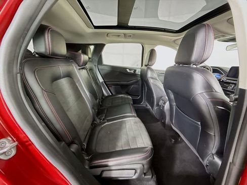 Certified 2022 Ford Escape SEL w/ SEL Stealth AWD Package image 28