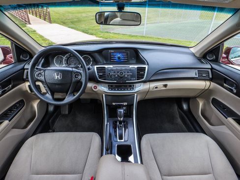 Used 2013 Honda Accord EX image 2