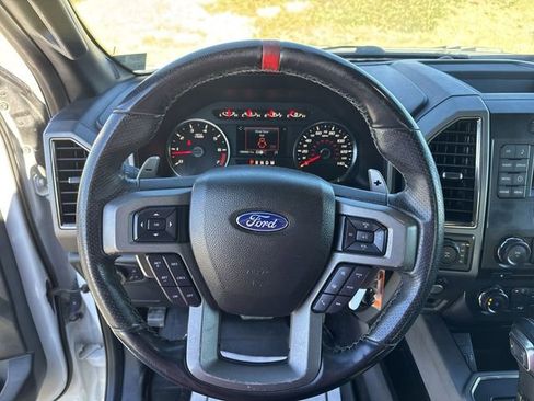 Used 2017 Ford F150 Raptor image 11