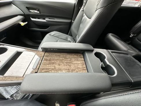 New 2026 Toyota Sienna Platinum image 26