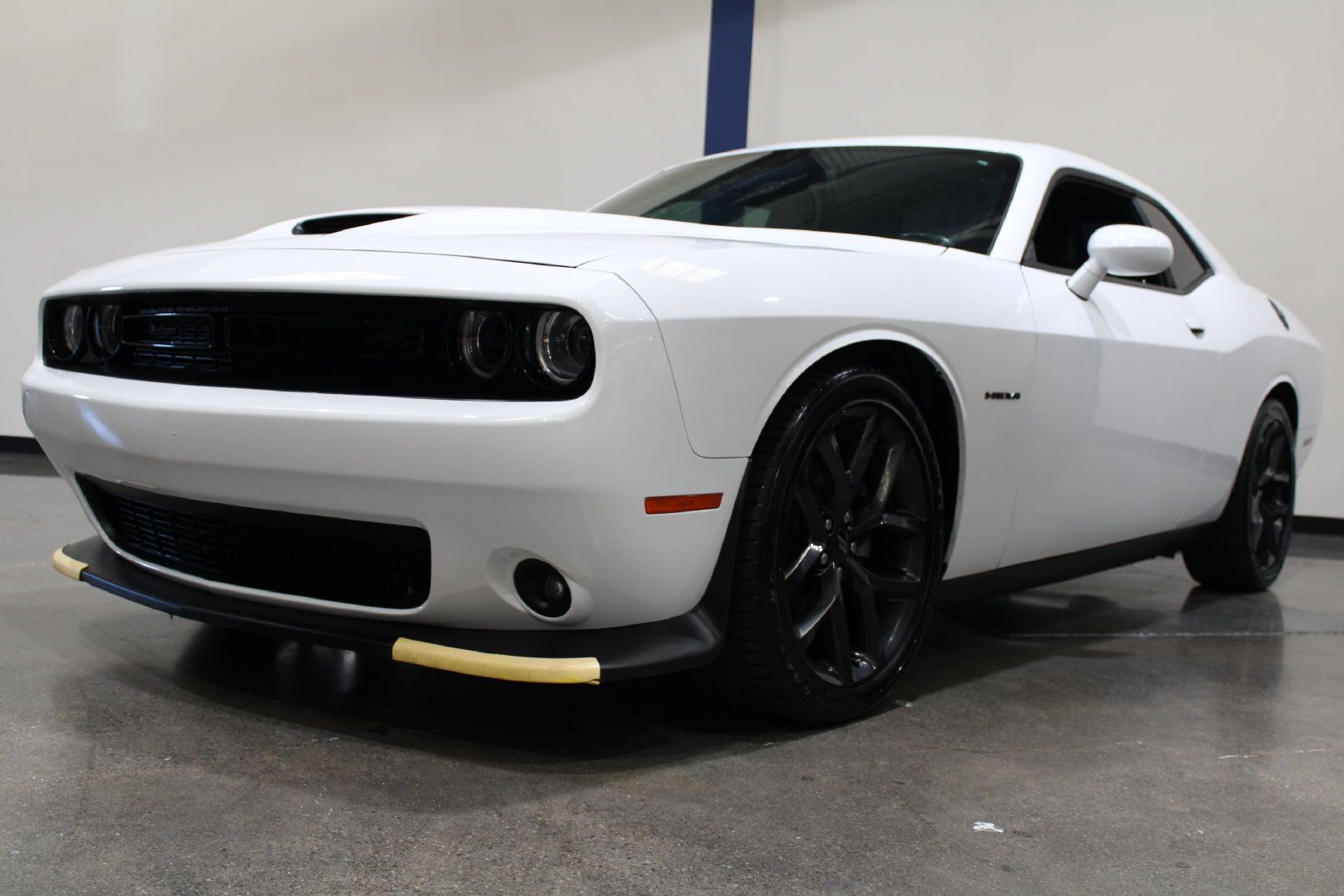 Used 2022 Dodge Challenger R/T w/ Blacktop Package RWD image 5
