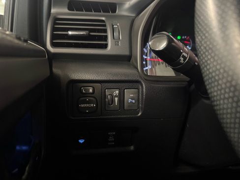 Used 2019 Toyota 4Runner Limited image 18