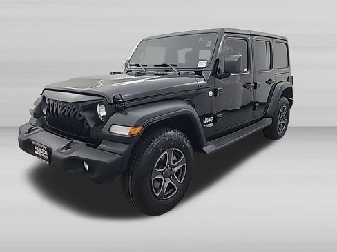 Used 2019 Jeep Wrangler Unlimited Sport S AWD/4WD image 8