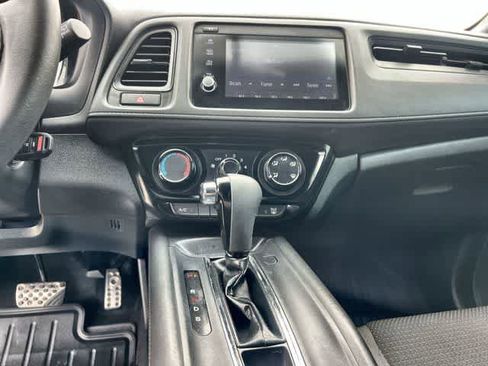 Certified 2021 Honda HR-V Sport image 18