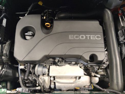 Used 2019 Chevrolet Equinox LT w/ LPO, Blackout Package image 30