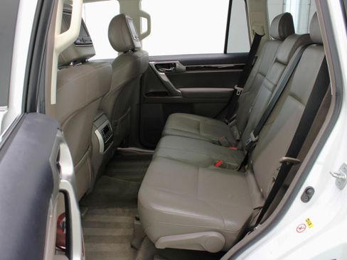 Used 2012 Lexus GX 460 w/ Comfort Plus Pkg AWD/4WD image 38