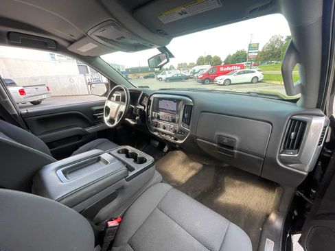 Used 2017 Chevrolet Silverado 1500 LT w/ All Star Edition AWD/4WD image 41
