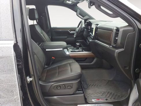 Used 2024 Chevrolet Silverado 1500 High Country w/ Z71 Off-Road Package AWD/4WD image 15