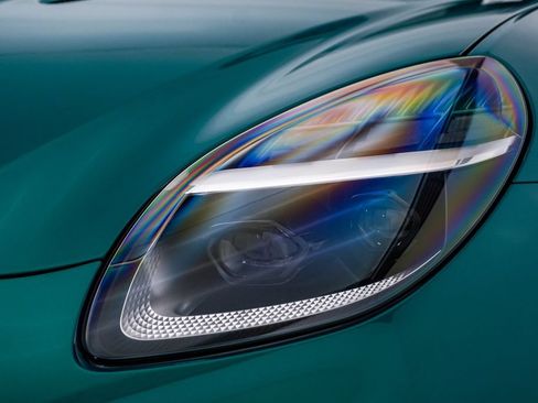 New 2026 Aston Martin V8 Vantage S RWD image 6