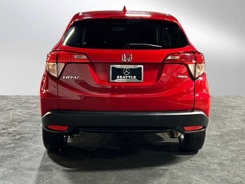 Used 2017 Honda HR-V EX image 4