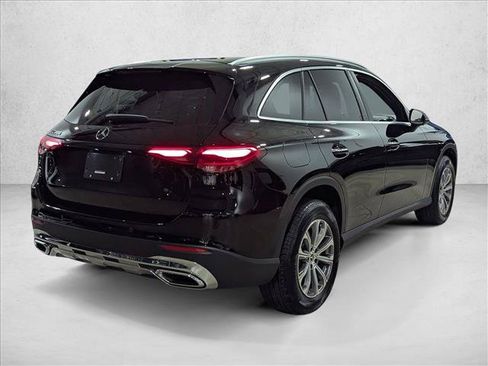 Used 2026 Mercedes-Benz GLC 300 image 5