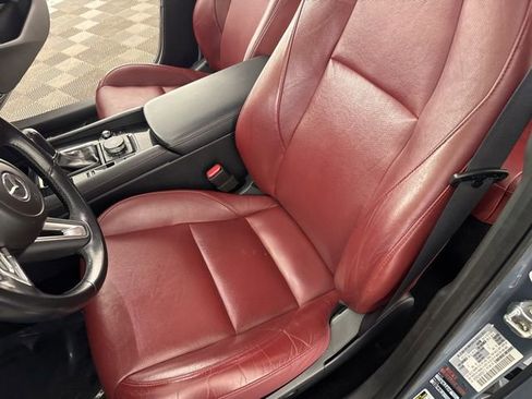 Used 2023 MAZDA MAZDA3 s image 23