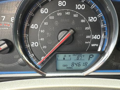 Used 2013 Toyota RAV4 Limited FWD image 10