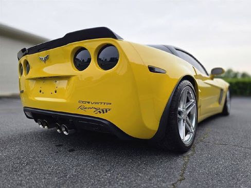 Used 2006 Chevrolet Corvette Z06 w/ Preferred Equipment Group RWD image 14