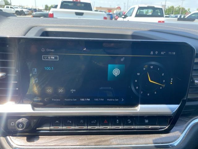 Used 2022 Chevrolet Silverado 1500 LTZ AWD/4WD image 22