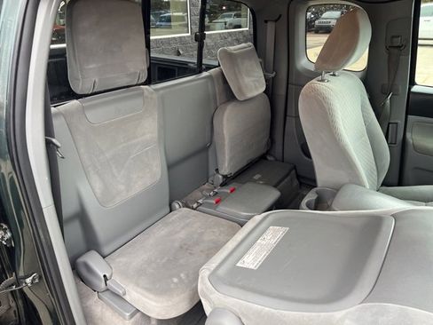 Used 2010 Toyota Tacoma 4x4 Access Cab V6 image 7