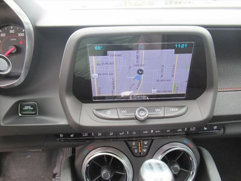 Used 2017 Chevrolet Camaro LT RWD image 23