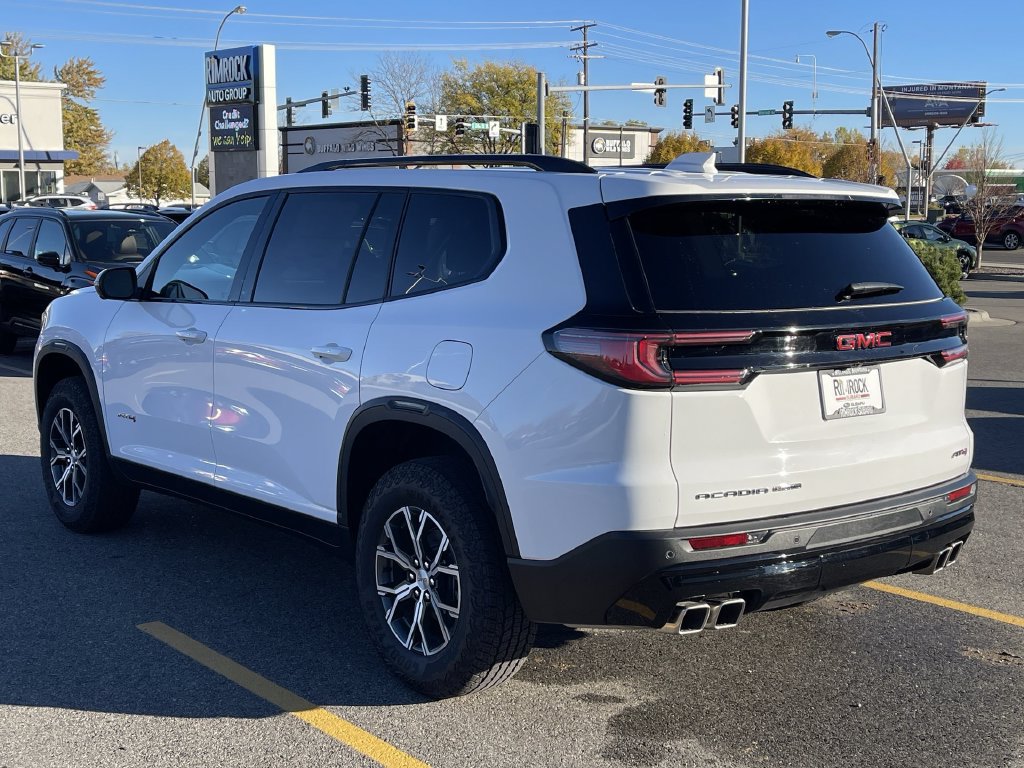 Used 2025 GMC Acadia AT4 w/ Luxury Package AWD/4WD image 5