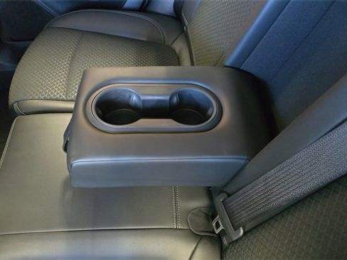 Used 2022 Buick Encore Preferred image 11