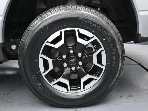 Used 2023 Ford F150 Lightning Pro image 12