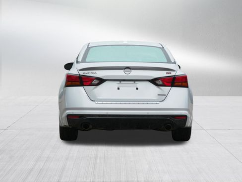 Certified 2023 Nissan Altima 2.0 SR FWD image 6