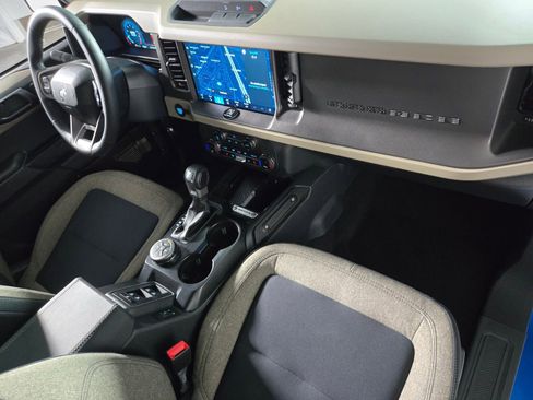 Used 2025 Ford Bronco Big Bend image 18