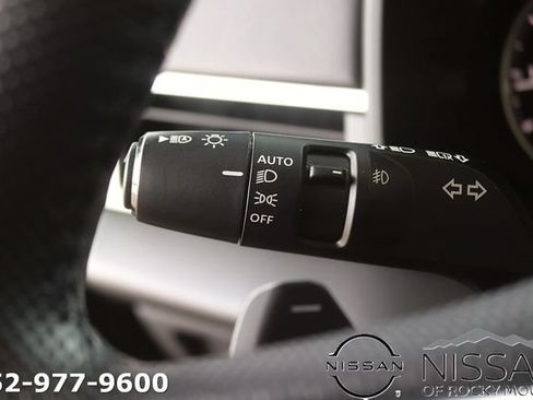Used 2025 Mitsubishi Outlander SE FWD image 26