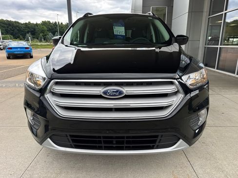 Certified 2018 Ford Escape SE w/ SE Sync 3 Package AWD/4WD image 11