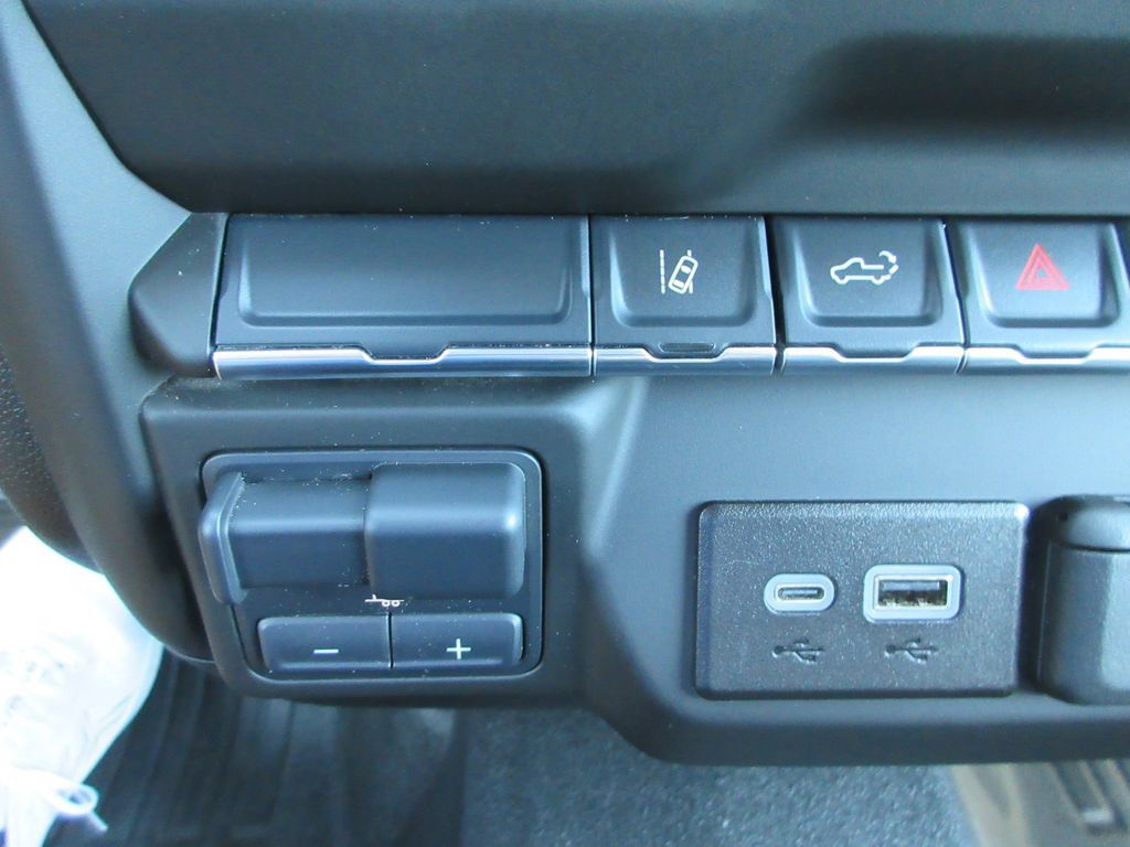 Certified 2025 Chevrolet Silverado 2500 W/T w/ WT Convenience Package AWD/4WD image 25