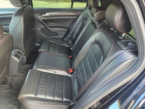 Used 2020 Volkswagen GTI SE image 7