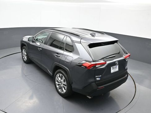 Certified 2024 Toyota RAV4 XLE Premium AWD/4WD image 40