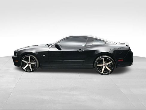 Used 2013 Ford Mustang GT Premium w/ Comfort Pkg RWD image 2