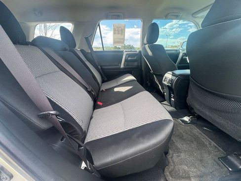Used 2018 Toyota 4Runner SR5 AWD/4WD image 30