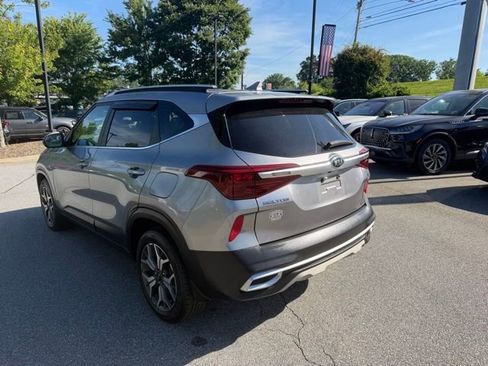 Used 2021 Kia Seltos EX AWD/4WD image 3