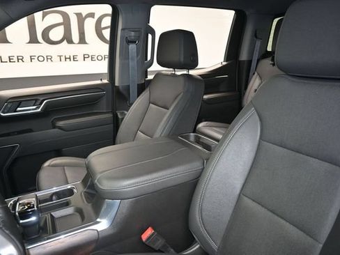 Used 2023 GMC Sierra 1500 SLT w/ SLT Premium Plus Package AWD/4WD image 16