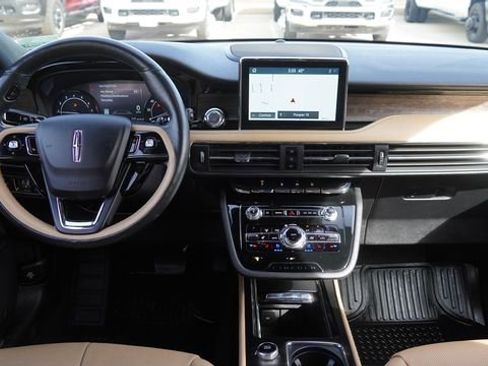 Used 2020 Lincoln Corsair Reserve w/ Equipment Group 201A image 15