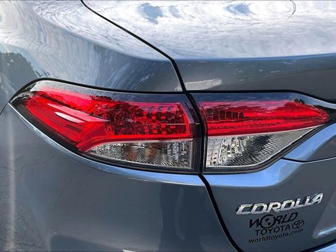 Certified 2025 Toyota Corolla LE w/ Convenience Package FWD image 29