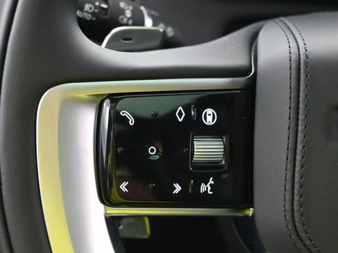 New 2025 Land Rover Range Rover SV image 20