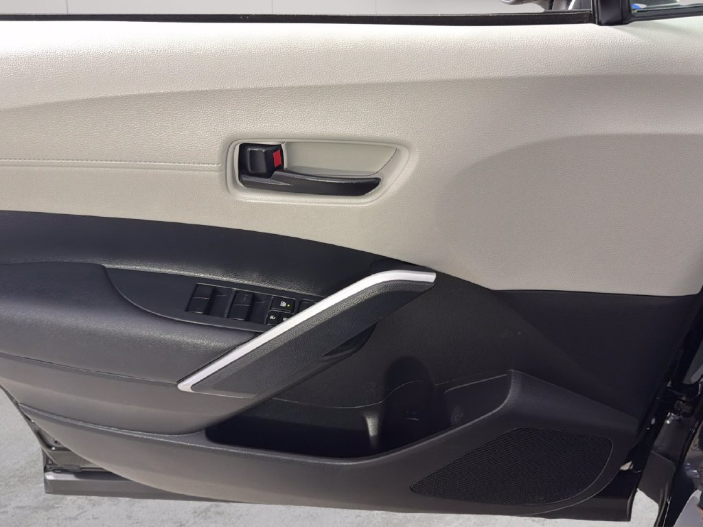 Used 2023 Toyota Corolla Cross L FWD image 24