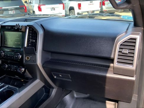 Used 2015 Ford F150 XLT w/ Equipment Group 302A Luxury image 18