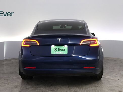 Used 2022 Tesla Model 3 RWD image 15