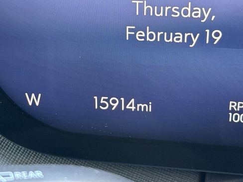 Used 2025 Buick Enclave Preferred FWD image 38