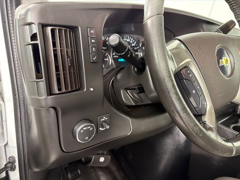 Used 2019 Chevrolet Express 3500 Extended w/ Driver Convenience Package RWD image 11