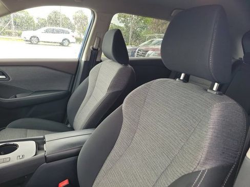 Certified 2023 Nissan Rogue SV FWD image 17