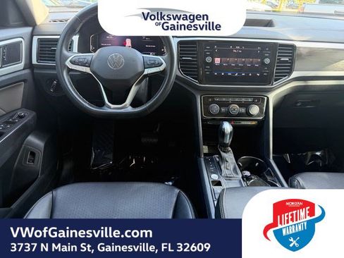 Used 2023 Volkswagen Atlas SE FWD image 14