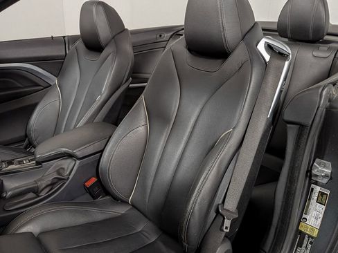 Used 2018 BMW 430i Convertible image 17